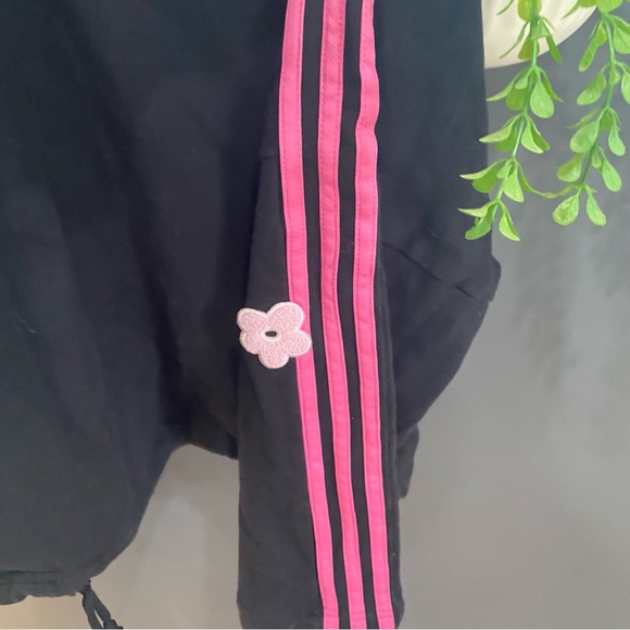 Adidas Sinched Waist Crewneck with Flower Detail - Picture 6 of 7